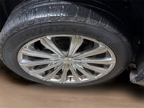 Used 2014 Lincoln Navigator L 4WD image 10