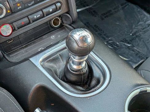 Used 2018 Ford Mustang Coupe image 13