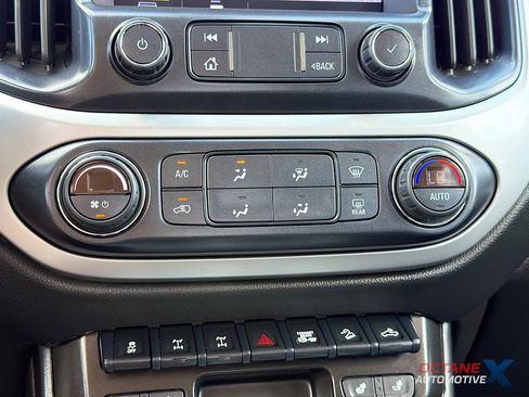 Used 2022 Chevrolet Colorado ZR2 AWD/4WD image 16