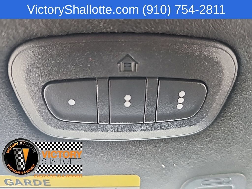 Used 2025 Jeep Grand Cherokee L Summit AWD/4WD image 39