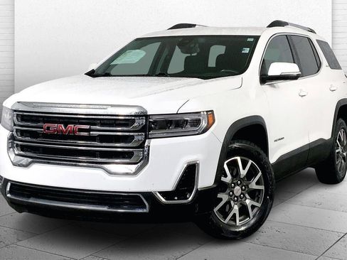 Used 2023 GMC Acadia SLE w/ Driver Convenience Package image 12