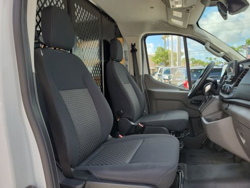 Used 2024 Ford Transit 250 Low Roof w/ Exterior Upgrade Package RWD image 18