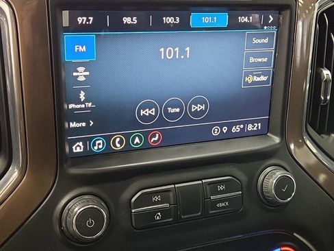 Used 2021 Chevrolet Silverado 1500 High Country w/ Technology Package image 21