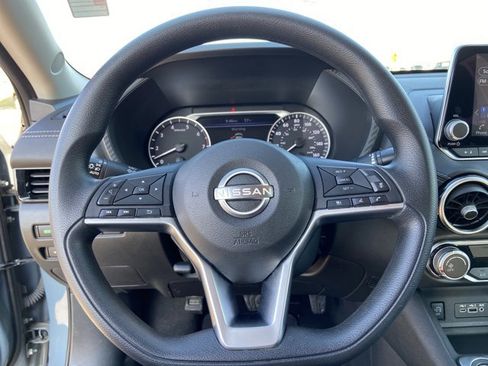 Used 2024 Nissan Sentra SV image 34