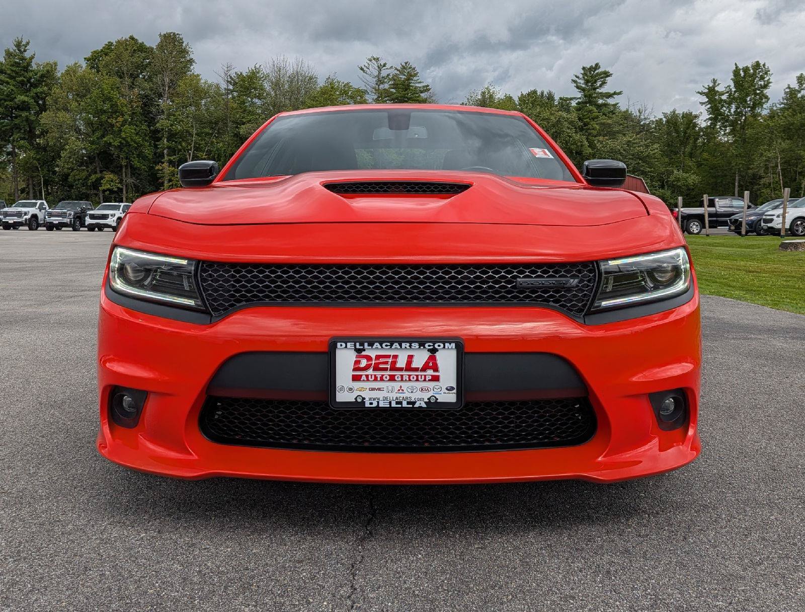 Used 2022 Dodge Charger R/T w/ Blacktop Package RWD image 2