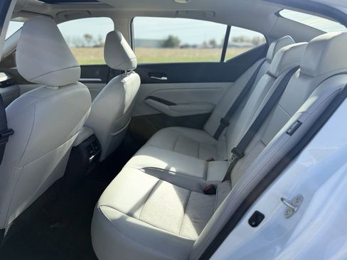 Certified 2024 Nissan Altima 2.5 SL image 11