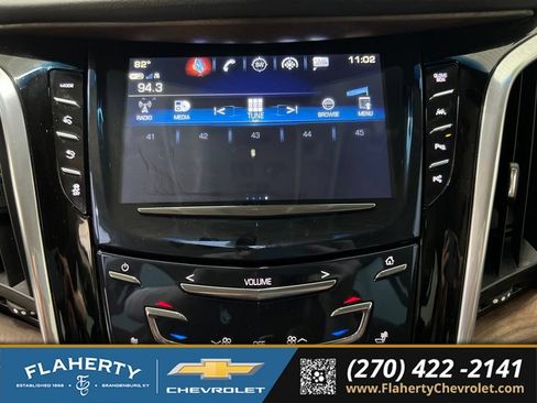 Used 2020 Cadillac Escalade Luxury AWD/4WD image 29