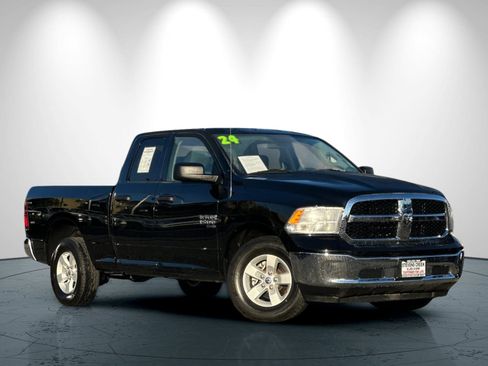 Used 2024 RAM 1500 Classic SLT image 2
