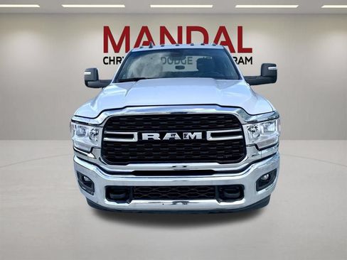 Used 2024 RAM 3500 Big Horn AWD/4WD image 2