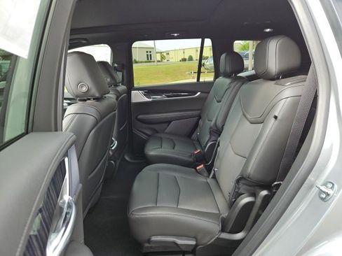 New 2025 Cadillac XT6 Premium Luxury w/ Technology Package image 5