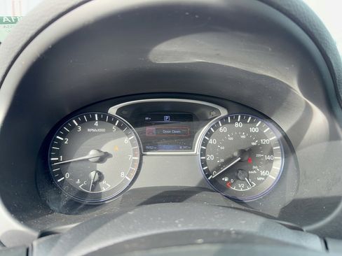 Used 2017 Nissan Altima 2.5 SR w/ Midnight Edition Package image 16