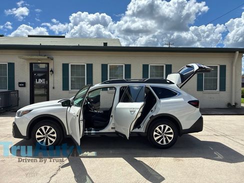 Used 2022 Subaru Outback Premium AWD/4WD image 14