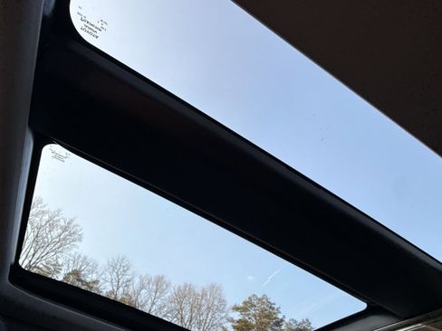 Used 2023 Toyota Camry XSE image 23