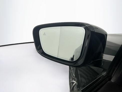 Used 2022 BMW 330i xDrive Sedan w/ Driving Assistance Package AWD/4WD image 16
