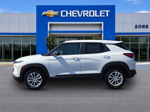 New 2026 Chevrolet TrailBlazer LS w/ LS Convenience Package FWD image 8