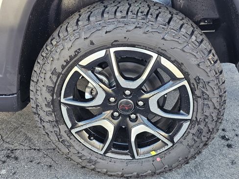 New 2026 Jeep Compass Trailhawk image 9