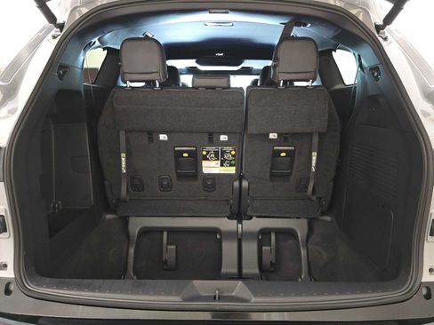 Certified 2025 Toyota Sienna XSE w/ XSE Premium Package AWD/4WD image 31