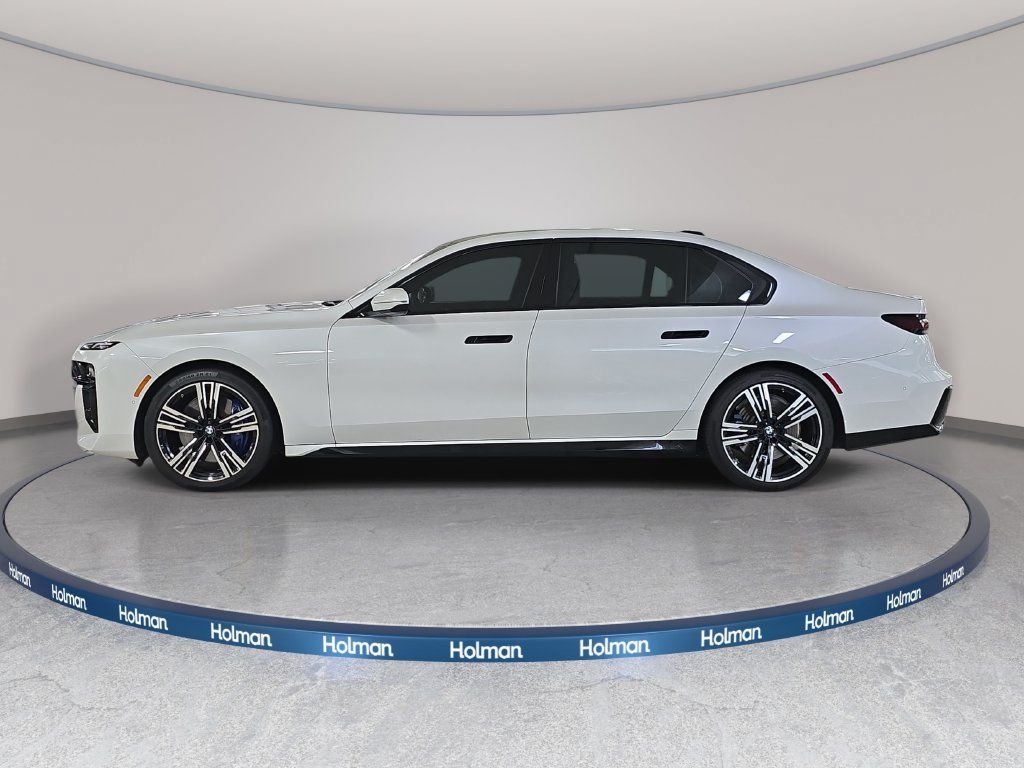 Used 2023 BMW 740i RWD image 11