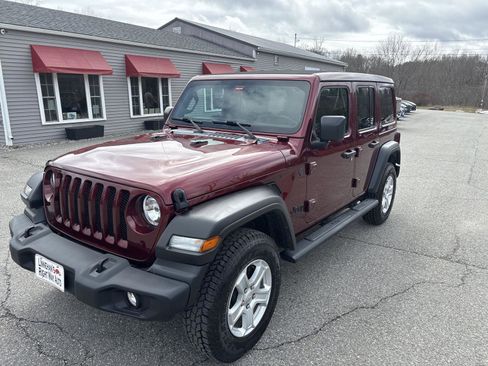 Used 2022 Jeep Wrangler Unlimited Sport w/ Sun And Sound Package image 4