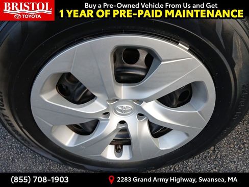 Used 2020 Toyota RAV4 LE image 9