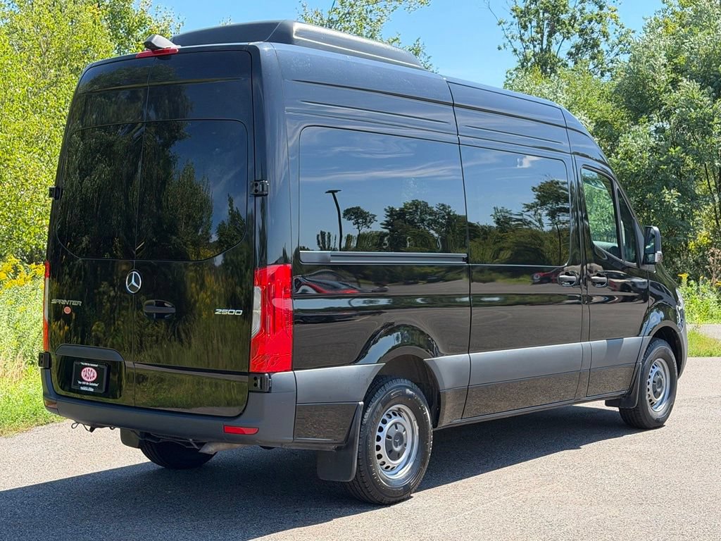 Used 2024 Mercedes-Benz Sprinter 2500 image 23