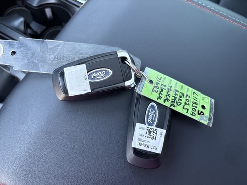 Used 2025 Ford F150 Raptor image 41