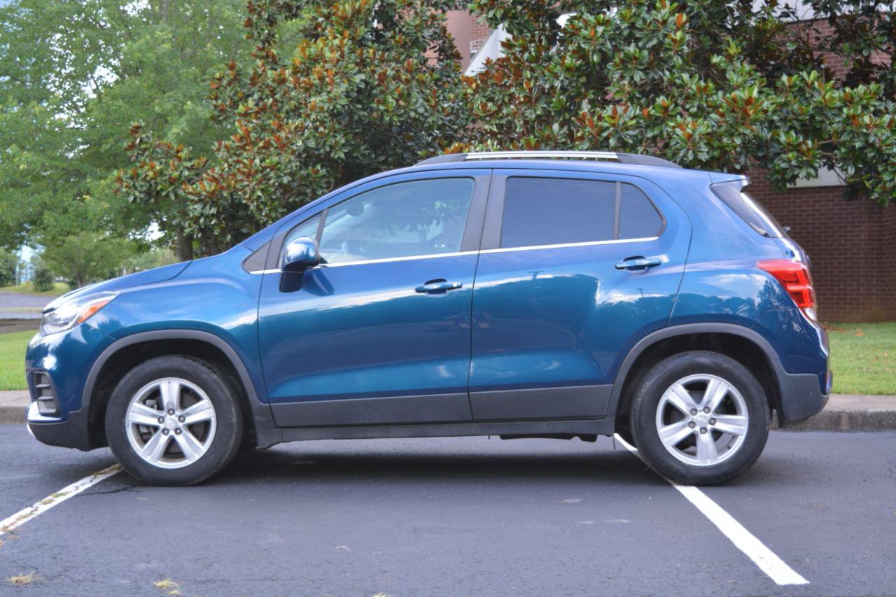 Used 2020 Chevrolet Trax LT FWD image 8