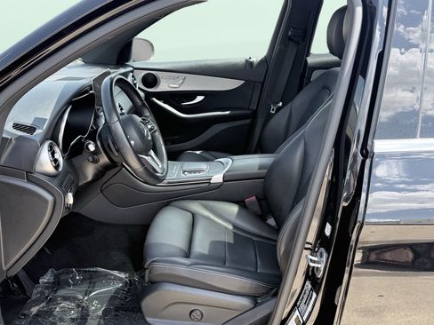 Used 2022 Mercedes-Benz GLC 300 w/ Premium Package Lite image 25