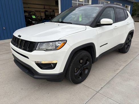 Used 2018 Jeep Compass Latitude w/ Popular Equipment Group image 2
