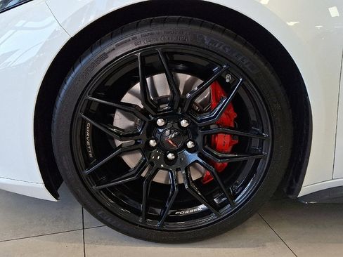 Used 2025 Chevrolet Corvette Z06 image 7