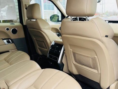 Used 2016 Land Rover Range Rover Sport HSE image 16