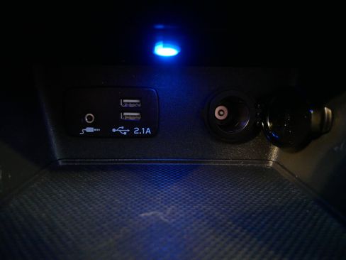 Certified 2023 Subaru Forester Premium image 31