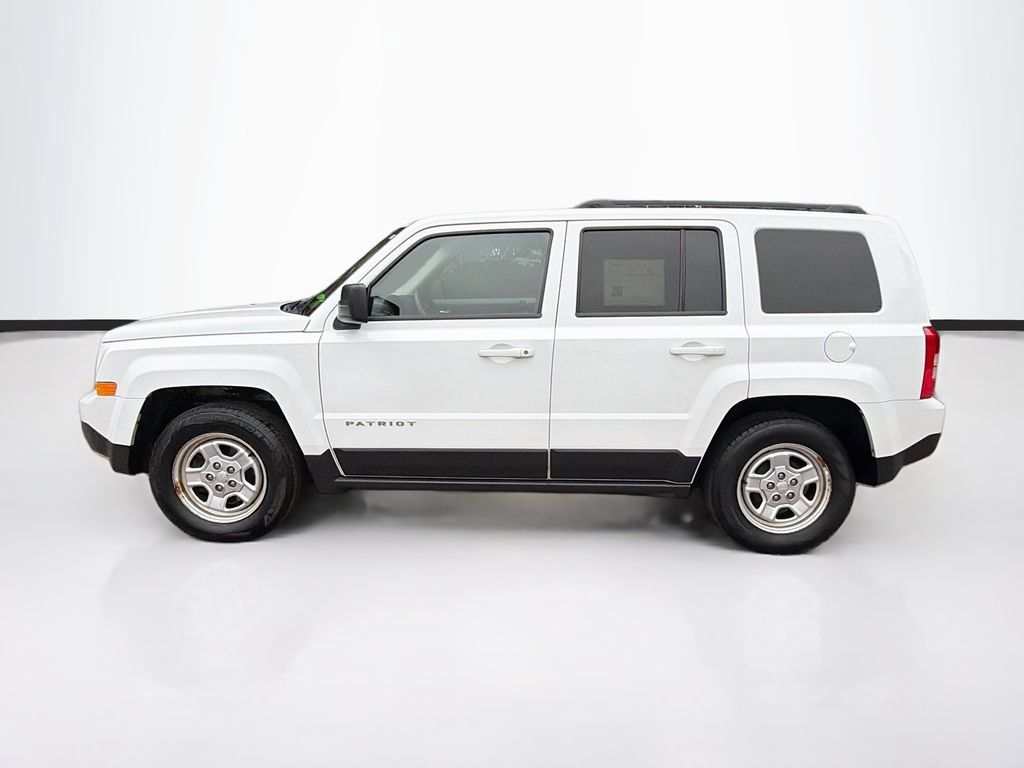 Used 2016 Jeep Patriot Sport w/ Power Value Group FWD image 8