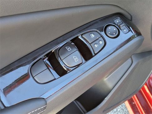 New 2025 Nissan Altima 2.5 SL image 12