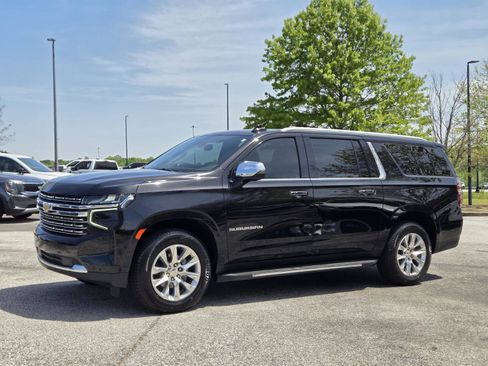 Used 2021 Chevrolet Suburban Premier AWD/4WD image 1