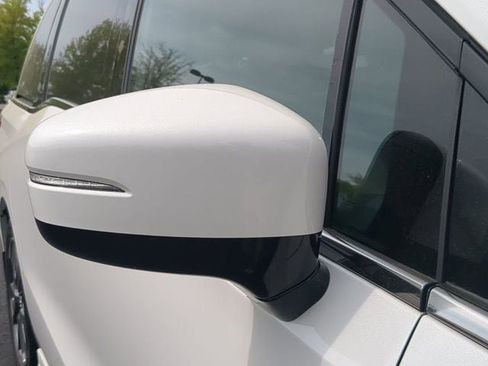 Used 2023 Honda Odyssey Elite image 11
