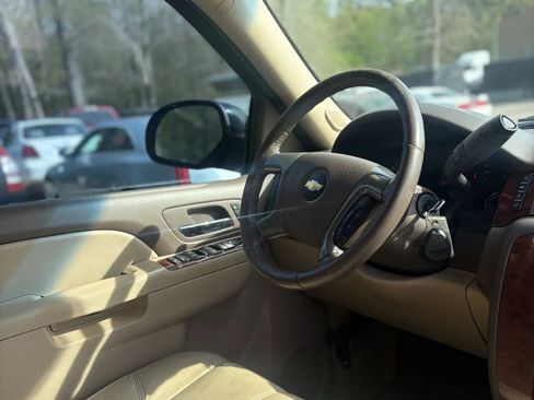 Used 2013 Chevrolet Tahoe LT w/ Luxury Package image 38