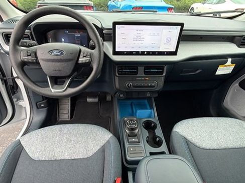 New 2025 Ford Maverick XLT image 18