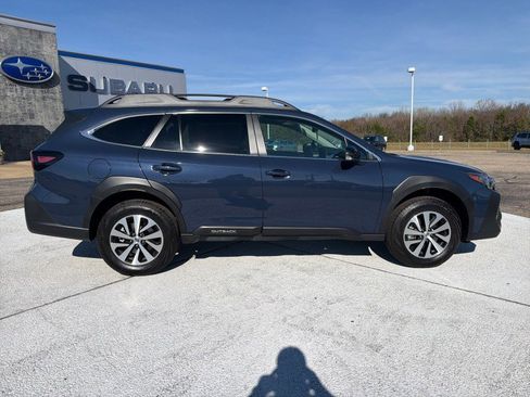 Certified 2025 Subaru Outback Premium w/ Popular Package #1A image 8