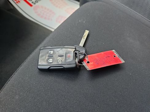 Used 2022 Chevrolet Silverado 2500 LT image 28