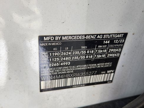 Used 2024 Mercedes-Benz GLB 250 4MATIC image 24
