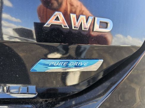 Used 2014 Nissan Rogue S image 31