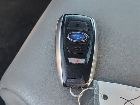 Used 2022 Subaru Ascent Onyx Edition image 19