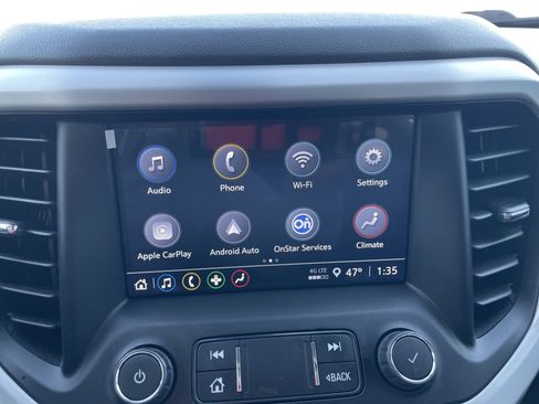 Used 2023 GMC Acadia SLE w/ Driver Convenience Package image 12