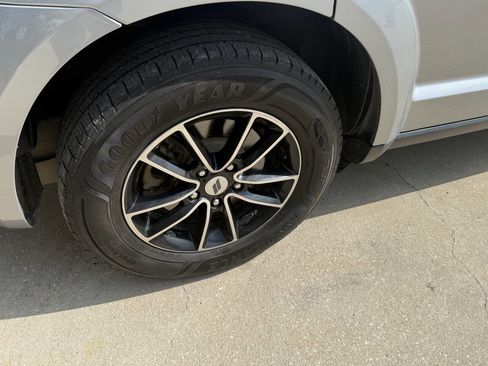 Used 2018 Dodge Journey SE w/ Connectivity Group image 10