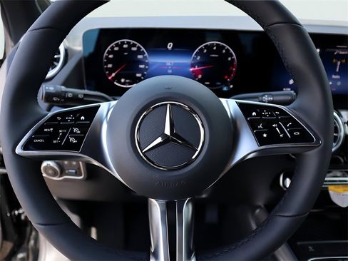 New 2026 Mercedes-Benz GLA 250 4MATIC image 32