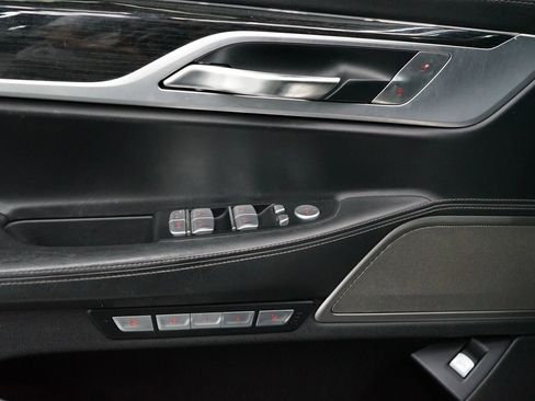 Used 2016 BMW 750i xDrive image 15