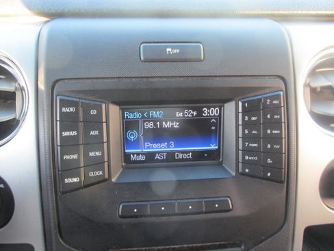 Used 2013 Ford F150 XLT w/ XLT Chrome Pkg image 34