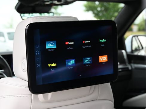 Used 2026 Cadillac Escalade V w/ LPO, ONYX Package AWD/4WD image 29
