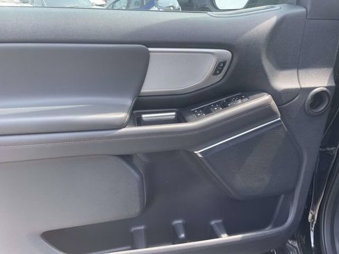 Used 2025 Ford Expedition Max Active RWD image 16